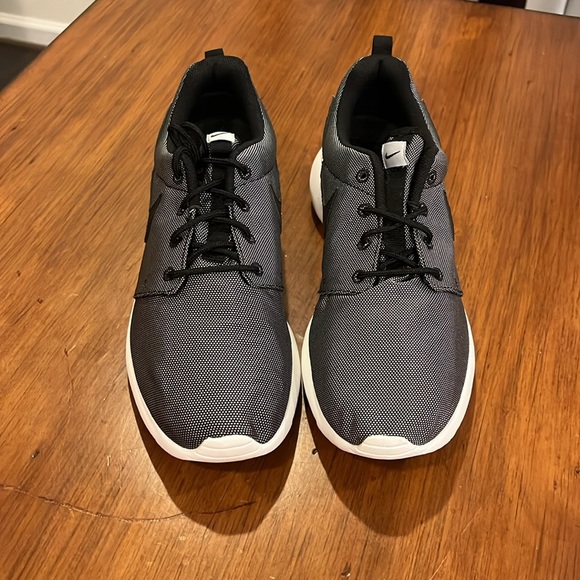 Nike Rosherun Roshe One Premium Shoes Sneakers new 525234 010 Mens Size 8 - Picture 7 of 11